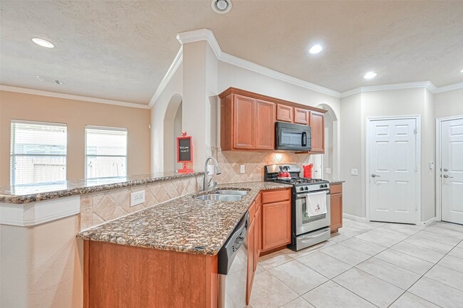 Building Photo - 5230 Garnetfield Ln