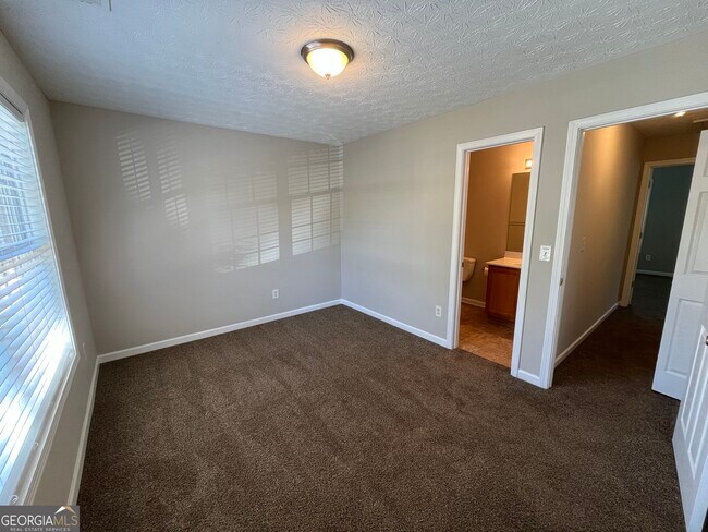 Building Photo - 4702 St James Way