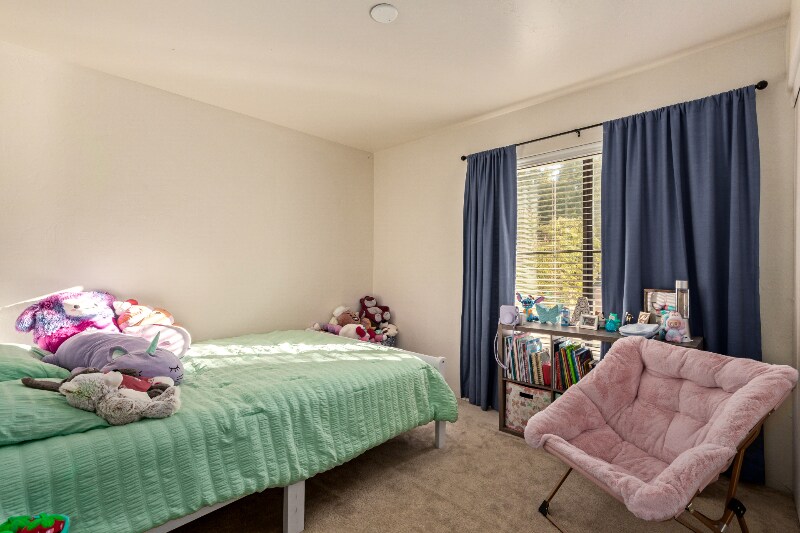 Building Photo - 5675 N Camino Esplendora