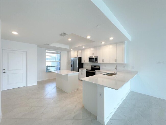 Building Photo - 14204 Heritage Landing Blvd