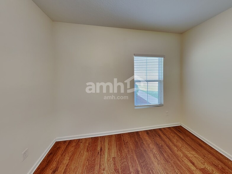 Building Photo - 8116 Golden Bamboo Dr