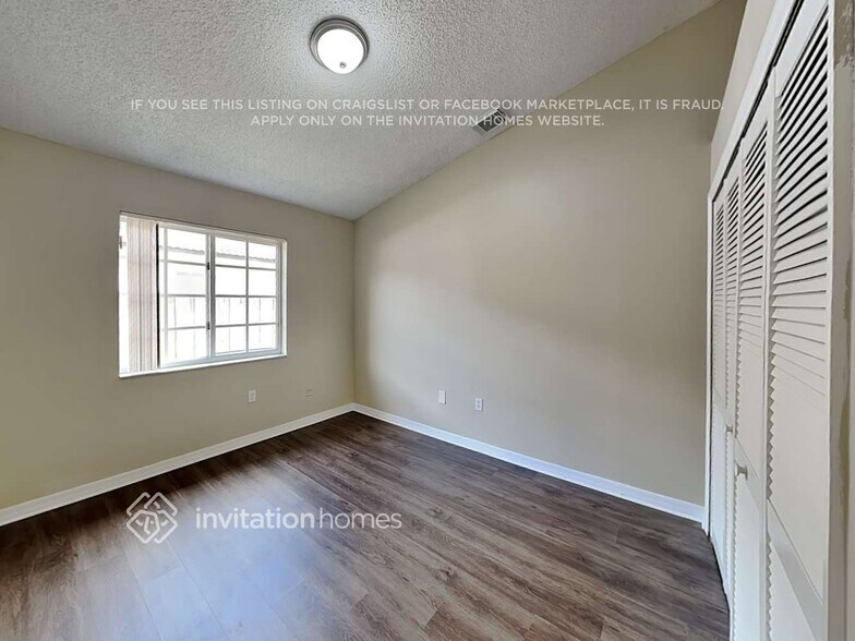Building Photo - 9155 SW 166th Pl
