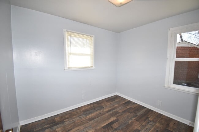 Building Photo - 3 Bedroom Pet Friendly Home For Rent Near ...