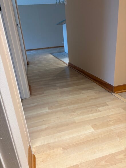 Building Photo - 475 Plum Creek Dr