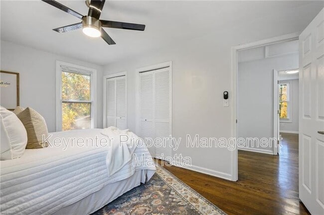 Building Photo - 1056 Azalea Cir NE