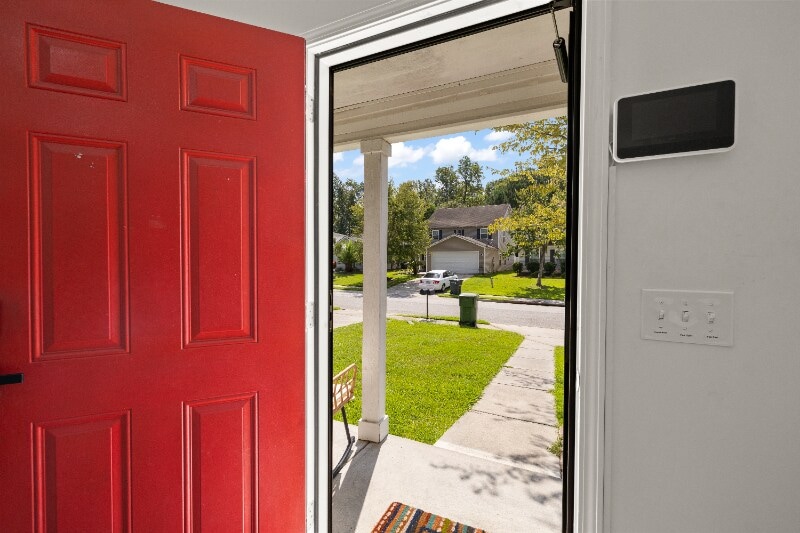 Building Photo - 16 Ristona Dr