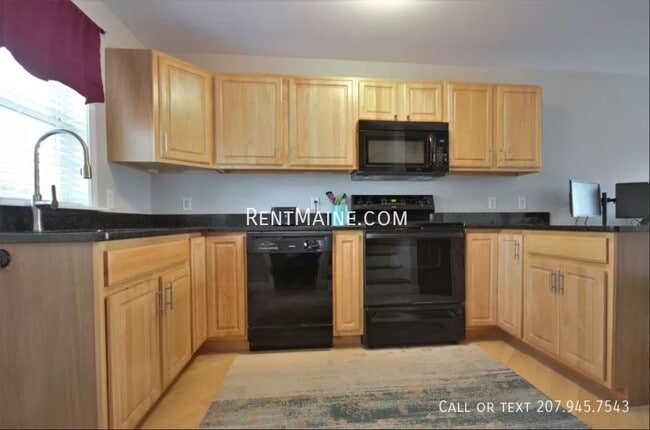 Building Photo - 20 River Village Dr