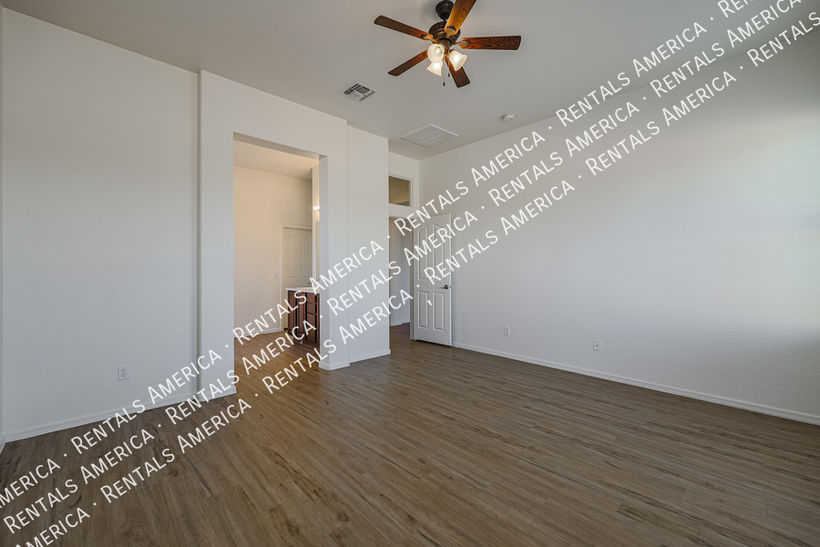 Building Photo - 16218 N 182nd Ln