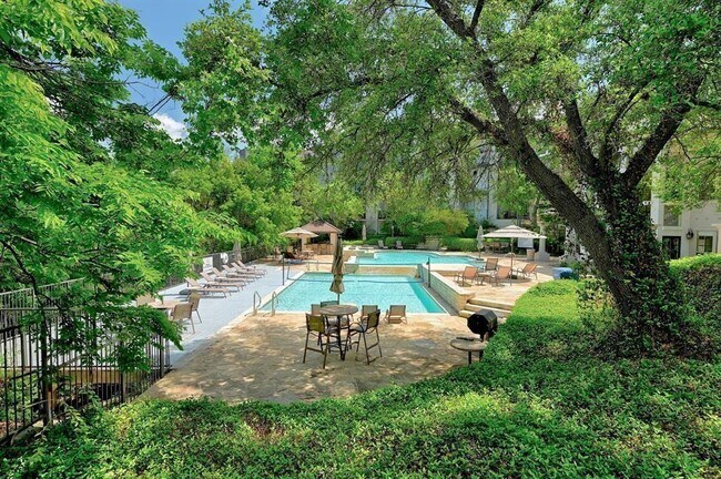 Building Photo - 6000 Shepherd Mountain Cove