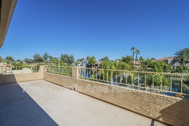 Building Photo - 3761 S Hawthorn Dr