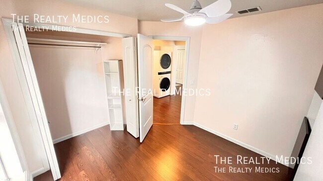 Building Photo - 3977 Journey Ct