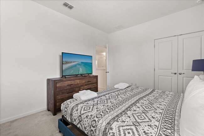 Building Photo - 4486 Monado Dr