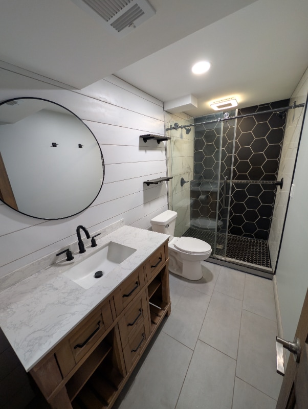 Building Photo - 8381 5th St NE