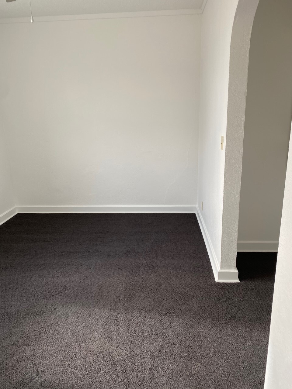 Building Photo - 413 Main Ave