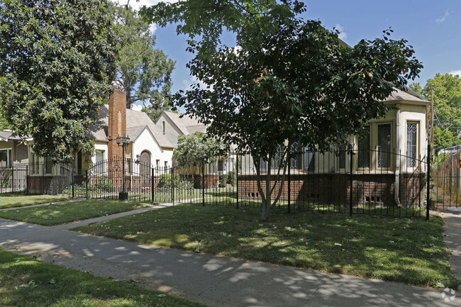 Building Photo - McKinley Courtyard