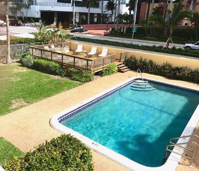 Building Photo - 2121 N Ocean Blvd