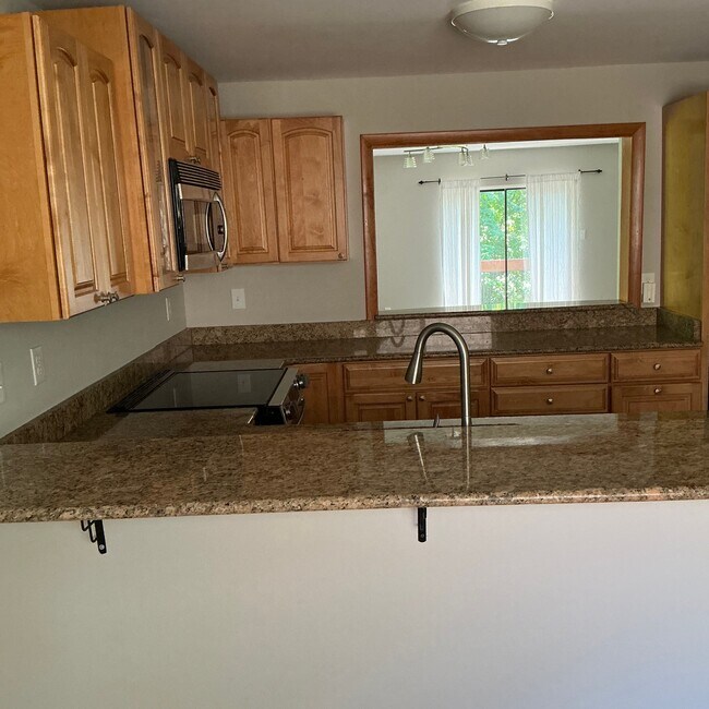 Building Photo - 8946 Skyrock Ct