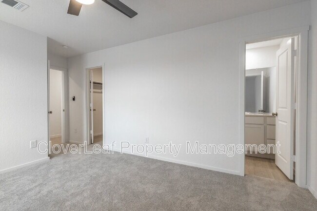 Building Photo - 12858 Ratcliff Lk