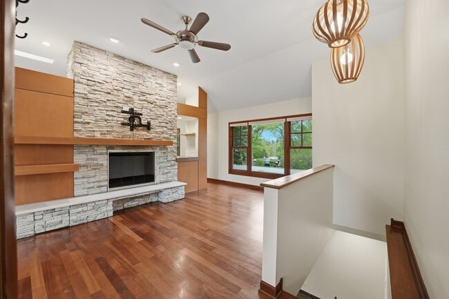 Building Photo - 29 Brookdale Ln