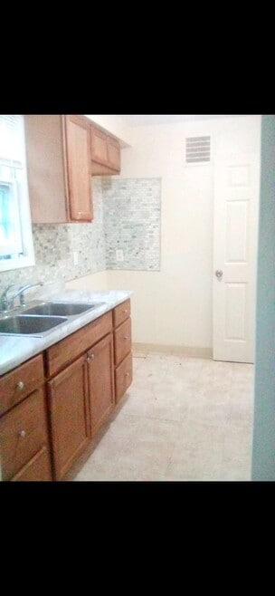 Building Photo - 13508 Thraves Rd