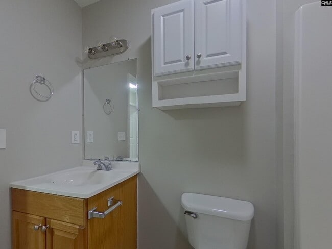 Building Photo - 124 Devonport Dr