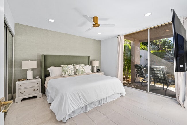 Building Photo - 48885 Mariposa Dr