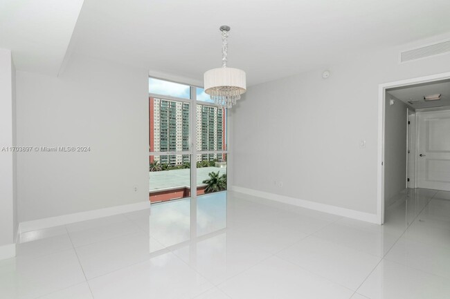 Building Photo - 400 Sunny Isles Blvd