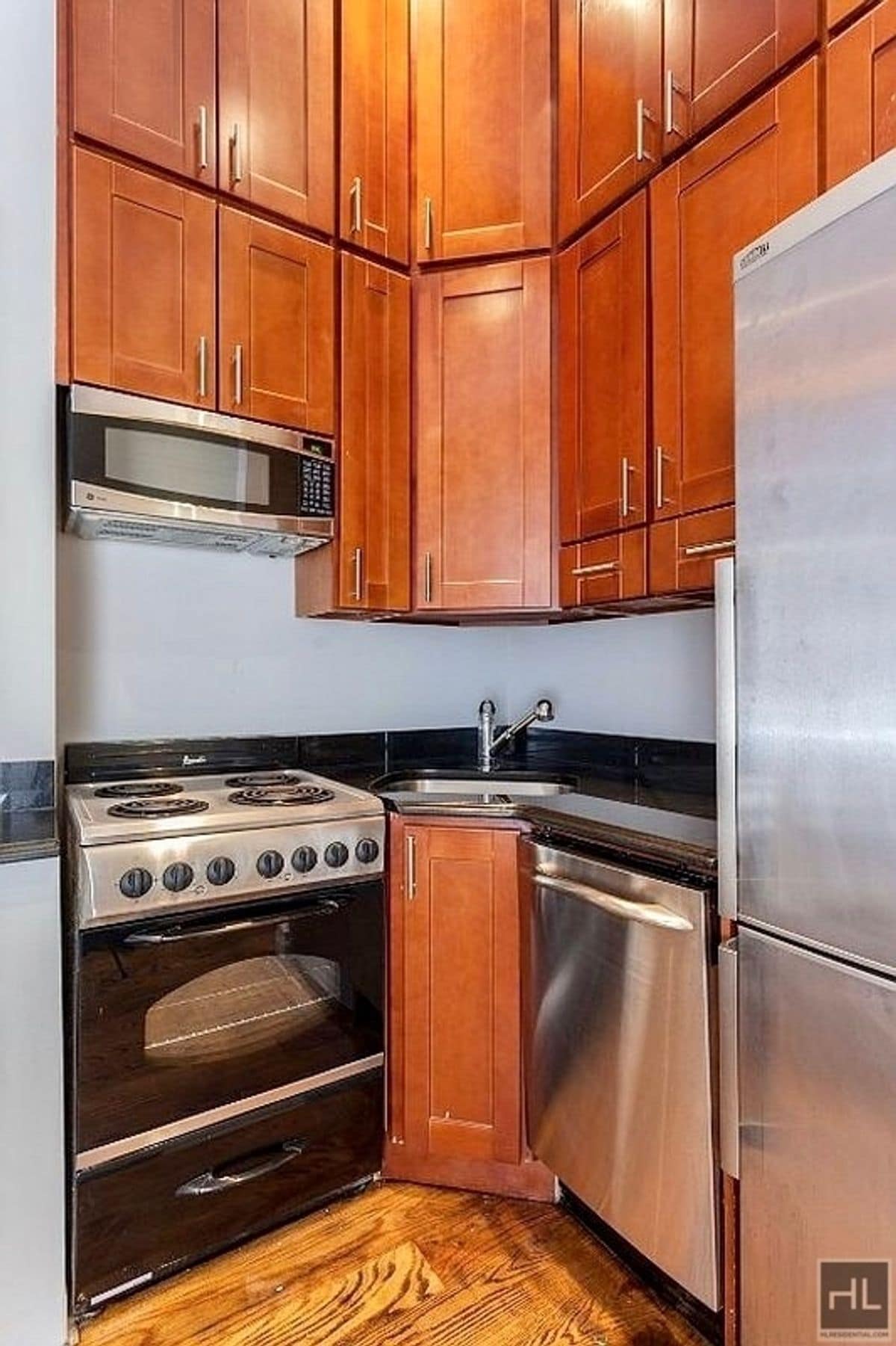 Building Photo - W 14TH ST.