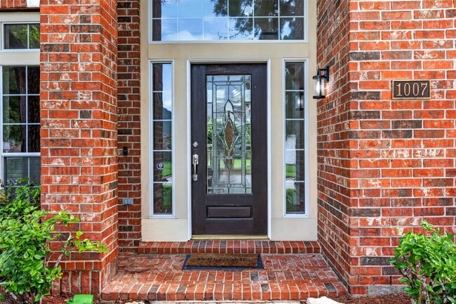 Building Photo - 1007 Brannon Park Ln