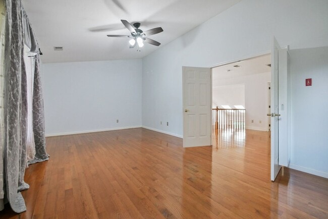 Building Photo - 64 Jesse Ct