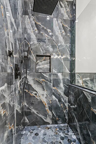 Building Photo - 4827 S St Lawrence Ave