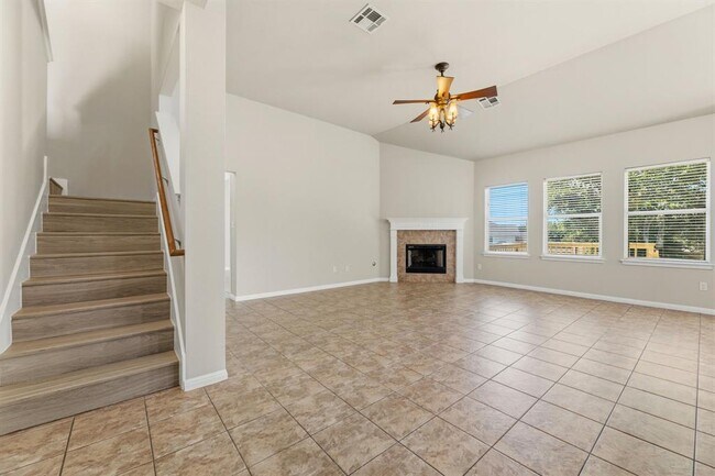 Building Photo - 1216 Willowbrook Dr