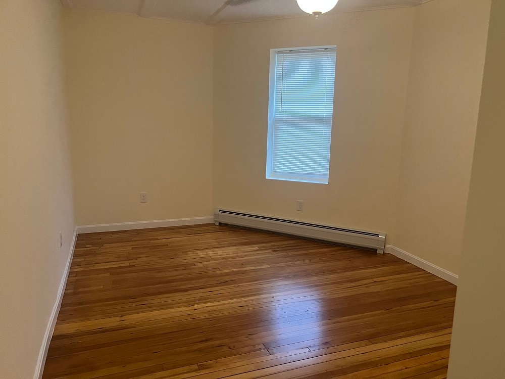 Master bedroom - 682 Tyler St