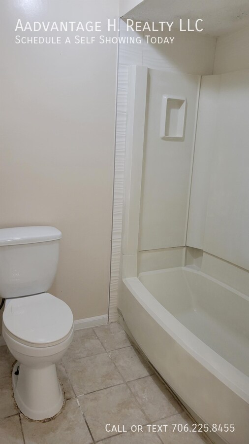 Building Photo - 4848 Basswood Dr