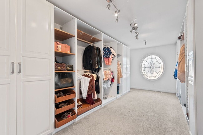 Building Photo - 12728 Tipperary Ln