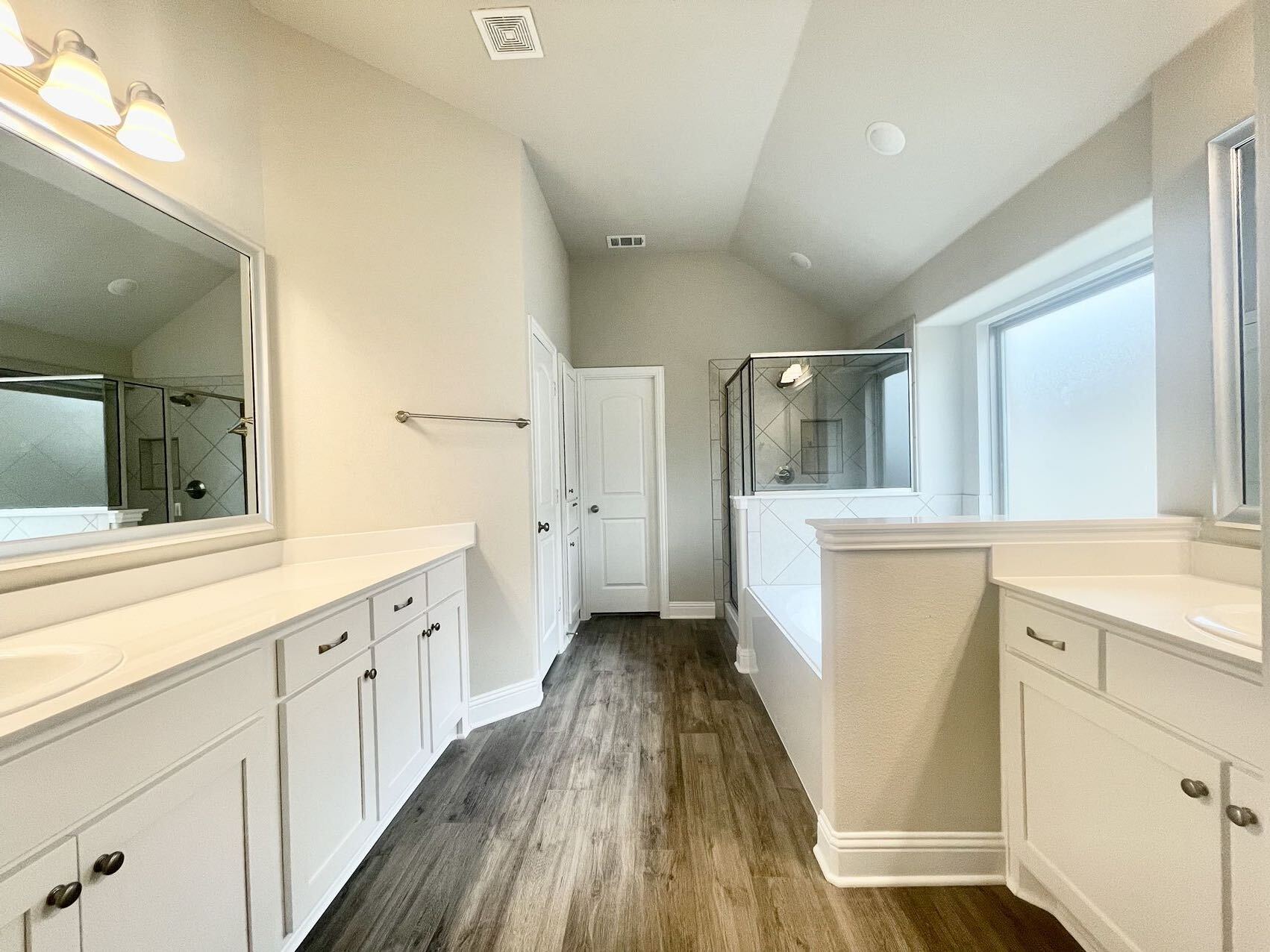 Building Photo - 3002 Pronghorn Dr