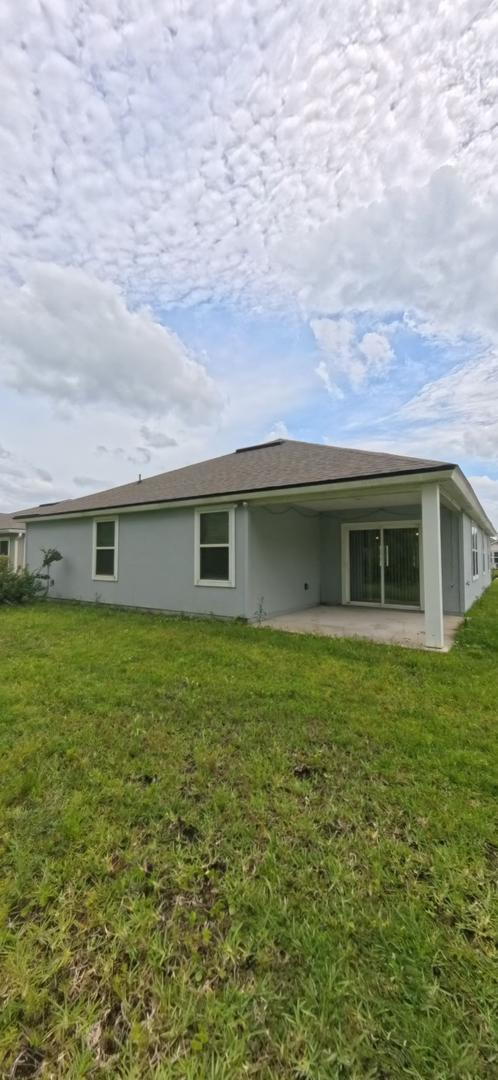 Building Photo - 70409 Winding River Dr