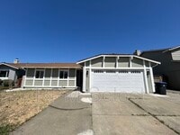 Building Photo - 825 Osprey Way