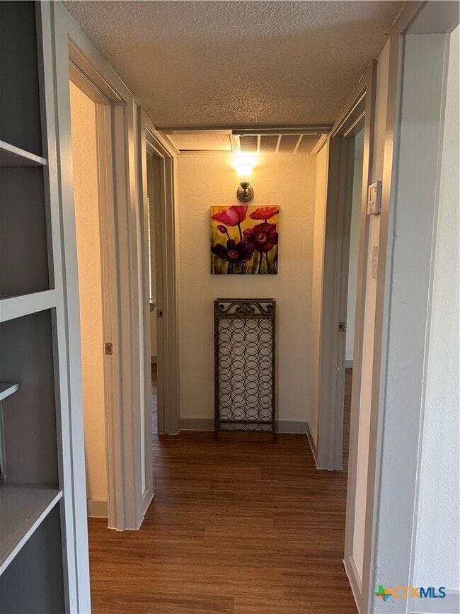 Building Photo - 2109 W Avenue B