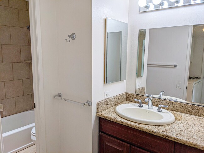 Upstairs Bathroom - 7823 Tommy Dr