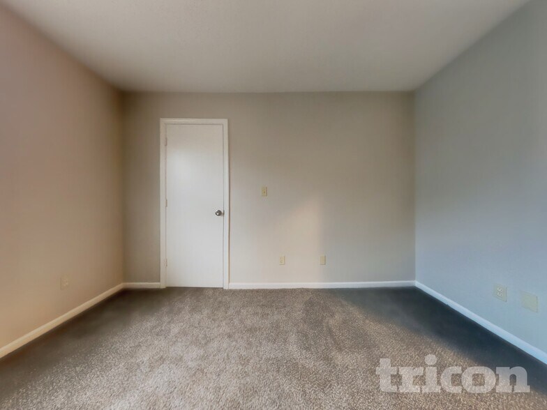 Building Photo - 9130 Bagley Way