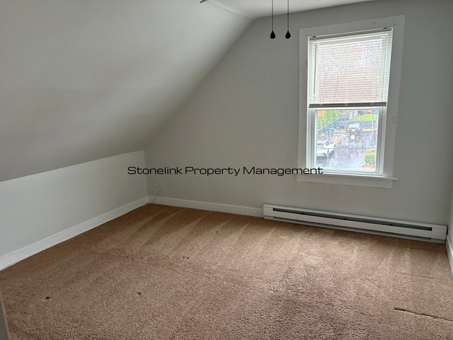 Building Photo - 37 Godfrey St