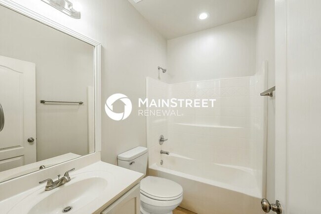 Building Photo - 3 Bedroom Pet-Friendly Home in Leeds, AL w...
