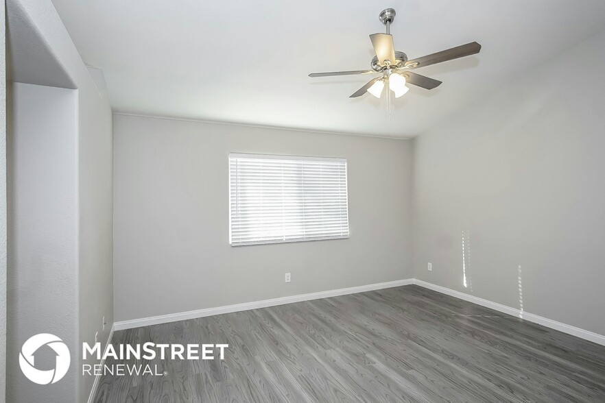 Building Photo - 825 Fuerte Ct
