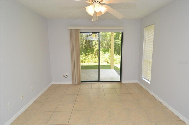 Building Photo - 8630 Mallard Reserve Dr