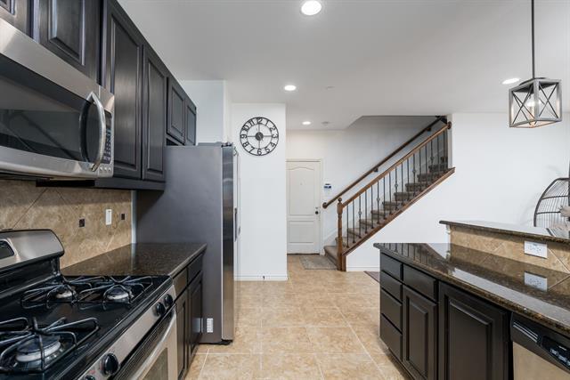 Building Photo - 4157 Comanche Dr