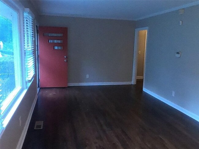 Building Photo - 817 Gertrude Pl NW