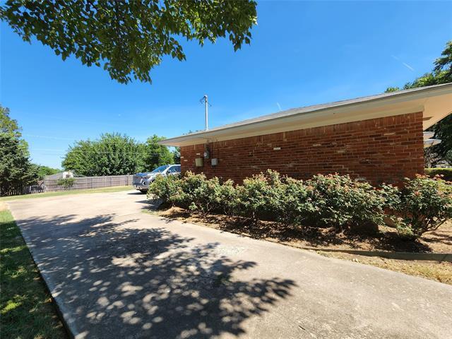 Building Photo - 2604 Buckingham Dr
