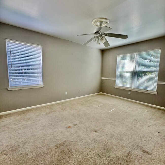 Building Photo - Montreat Magic—Modern. Private. Perfect. ?