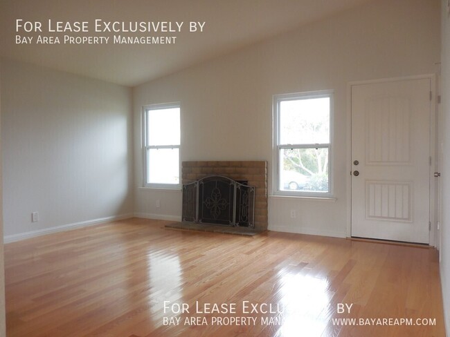 Building Photo - 384 Gunter Ln
